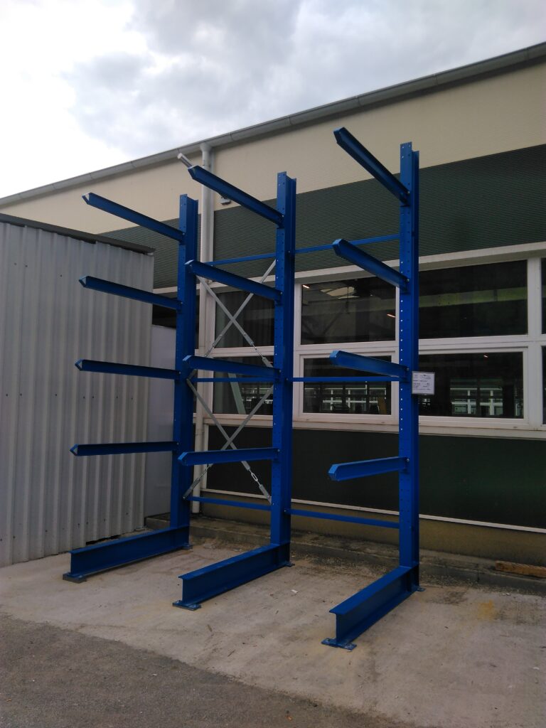 Konzolové skladové regály